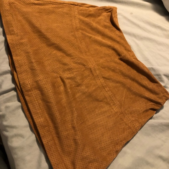 Skirt - Picture 2 of 5